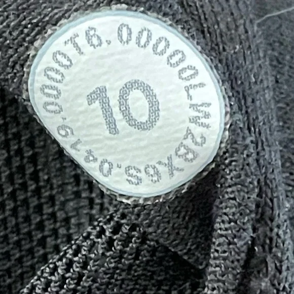 #121 Lululemon black/white stripe Energy Bra,
Size 10 - Picture 4 of 4